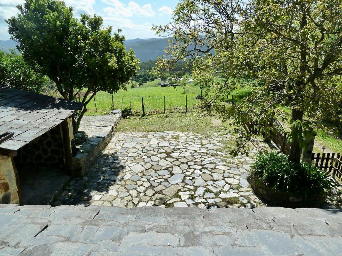 Casita Feliz Entre Montanas Y Cerca Del Mar Villa Trabada Bagian luar foto